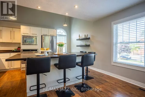 Clarington (courtice), ON L1E1S8,1655 Nash RD #C2