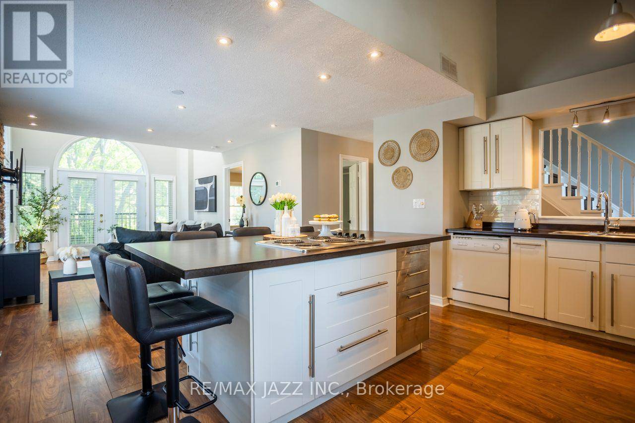 Clarington (courtice), ON L1E1S8,1655 Nash RD #C2