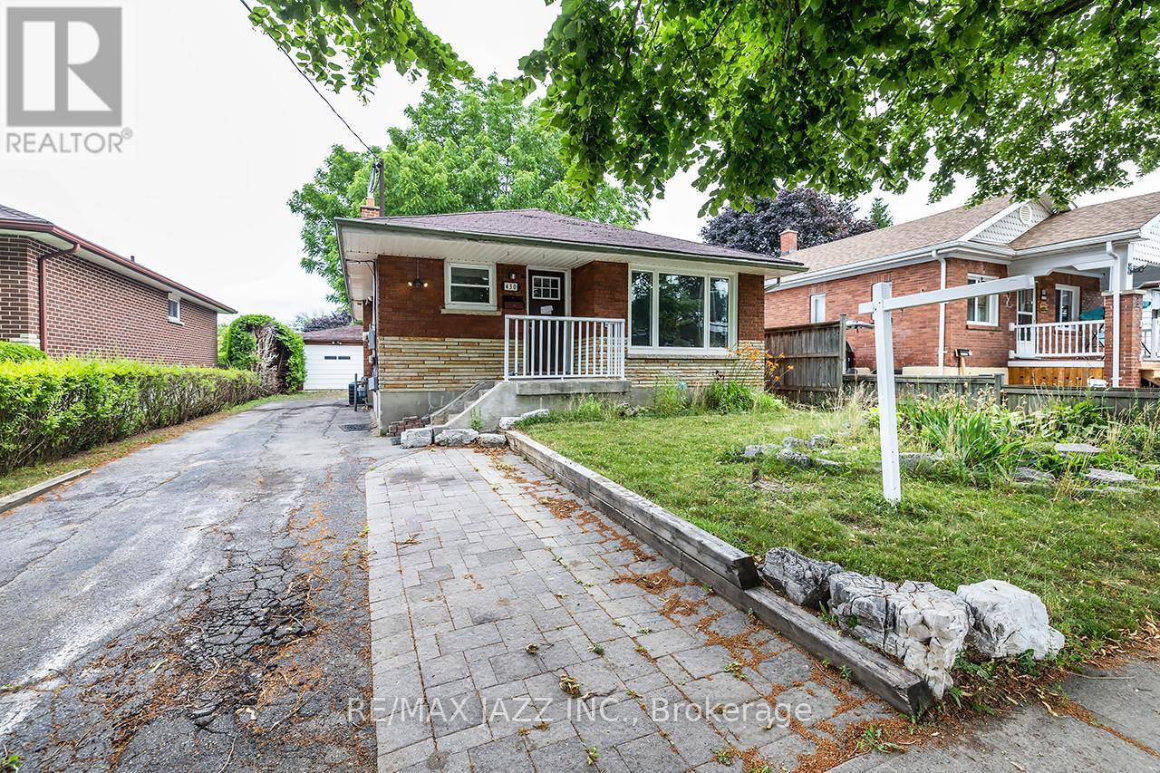 Oshawa (mclaughlin), ON L1J2V7,430 RIDGEWAY AVENUE