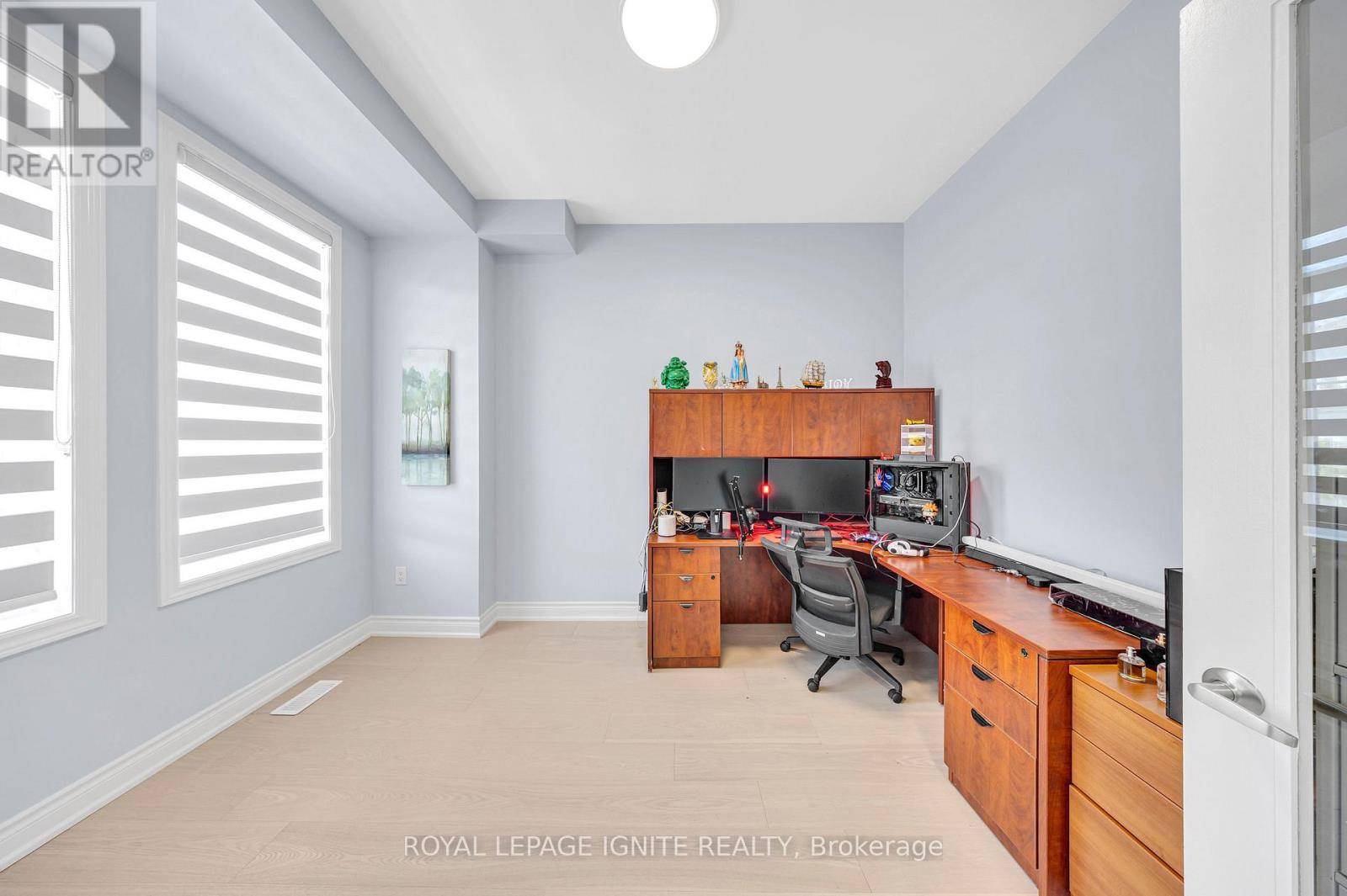 Pickering, ON L1X0H2,2453 FLORENTINE PLACE