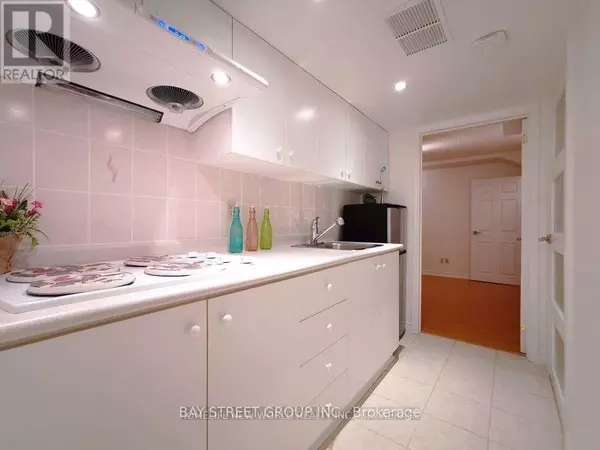 18 Nanaberry ST #Bsmt, Toronto (rouge), ON M1X1Y5