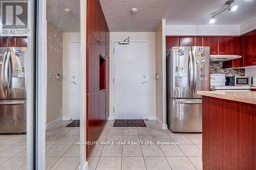 Toronto (woburn), ON M1H3J7,38 Lee Centre DR #709