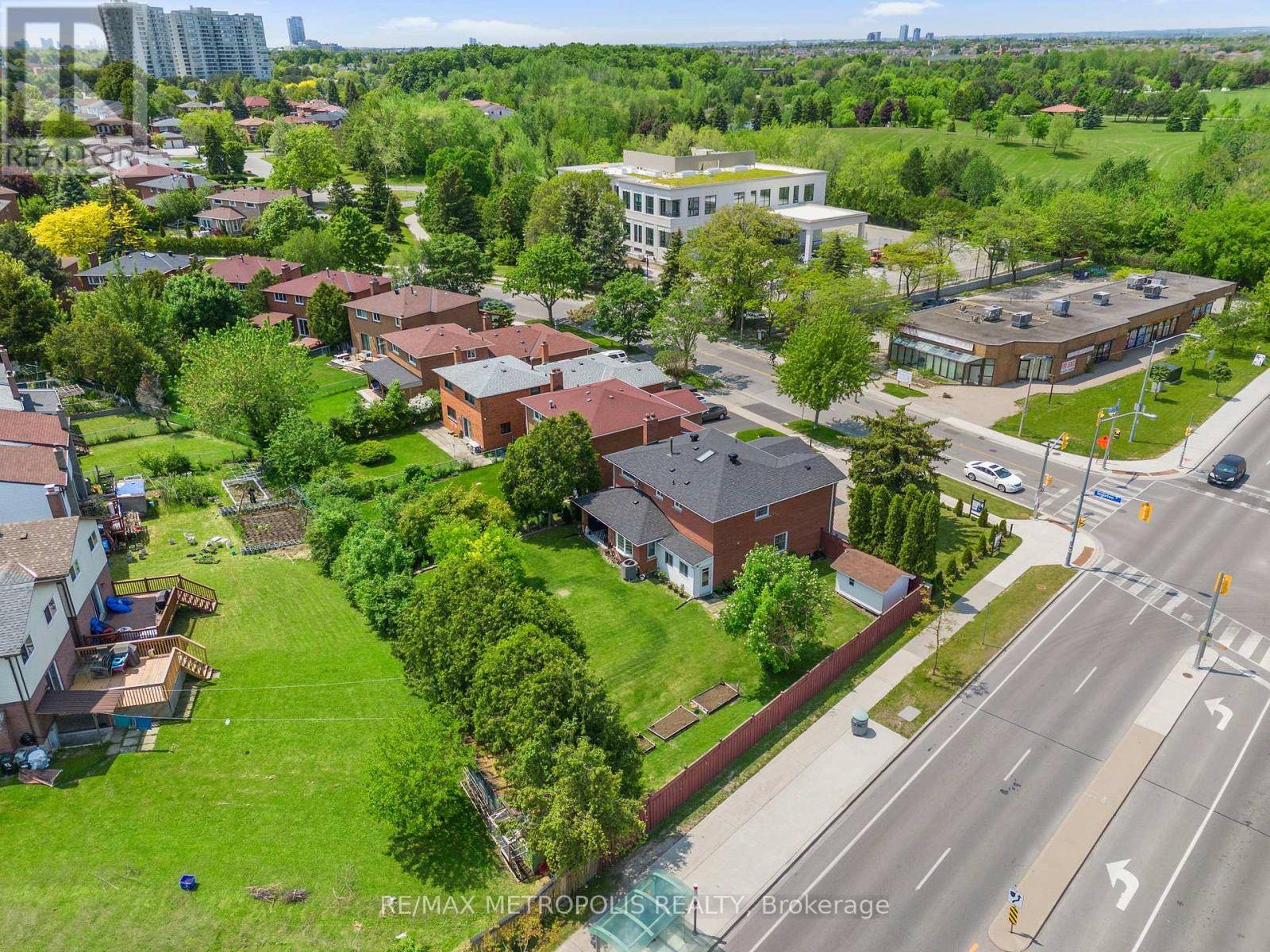 Toronto (milliken), ON M1V2A3,267 INGLETON BOULEVARD