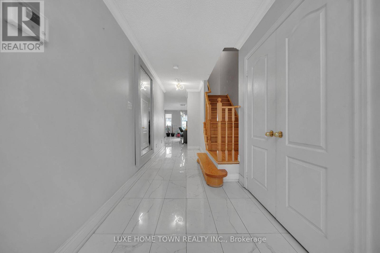 Pickering (duffin Heights), ON L1X0C9,1506 DUSTY DRIVE