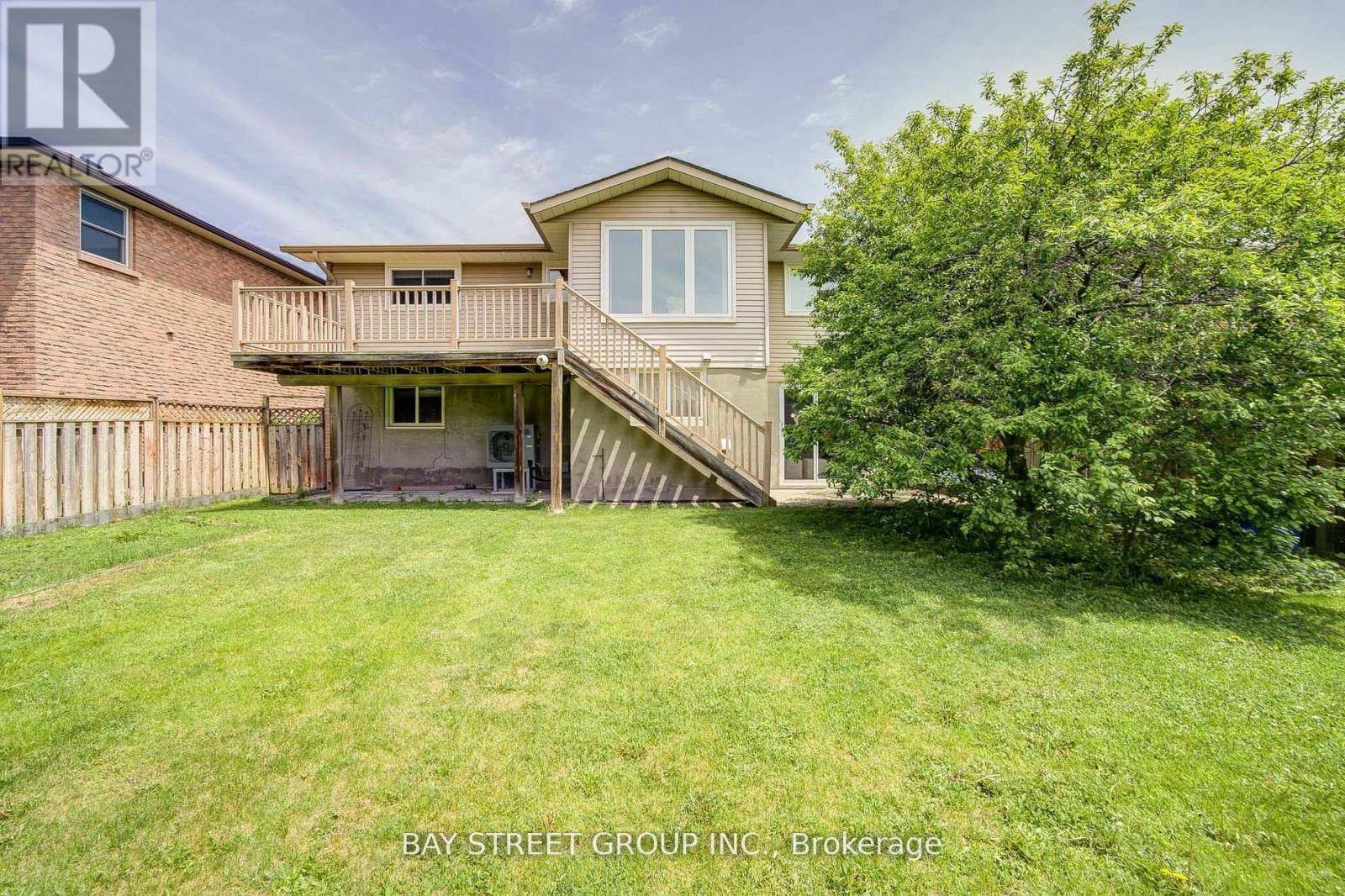 Oshawa (northglen), ON L1J7N5,750 Griffith ST #lower