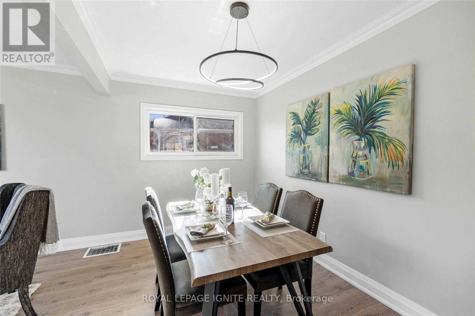 Toronto (wexford-maryvale), ON M1R3M1,35 ARCHWOOD CRESCENT