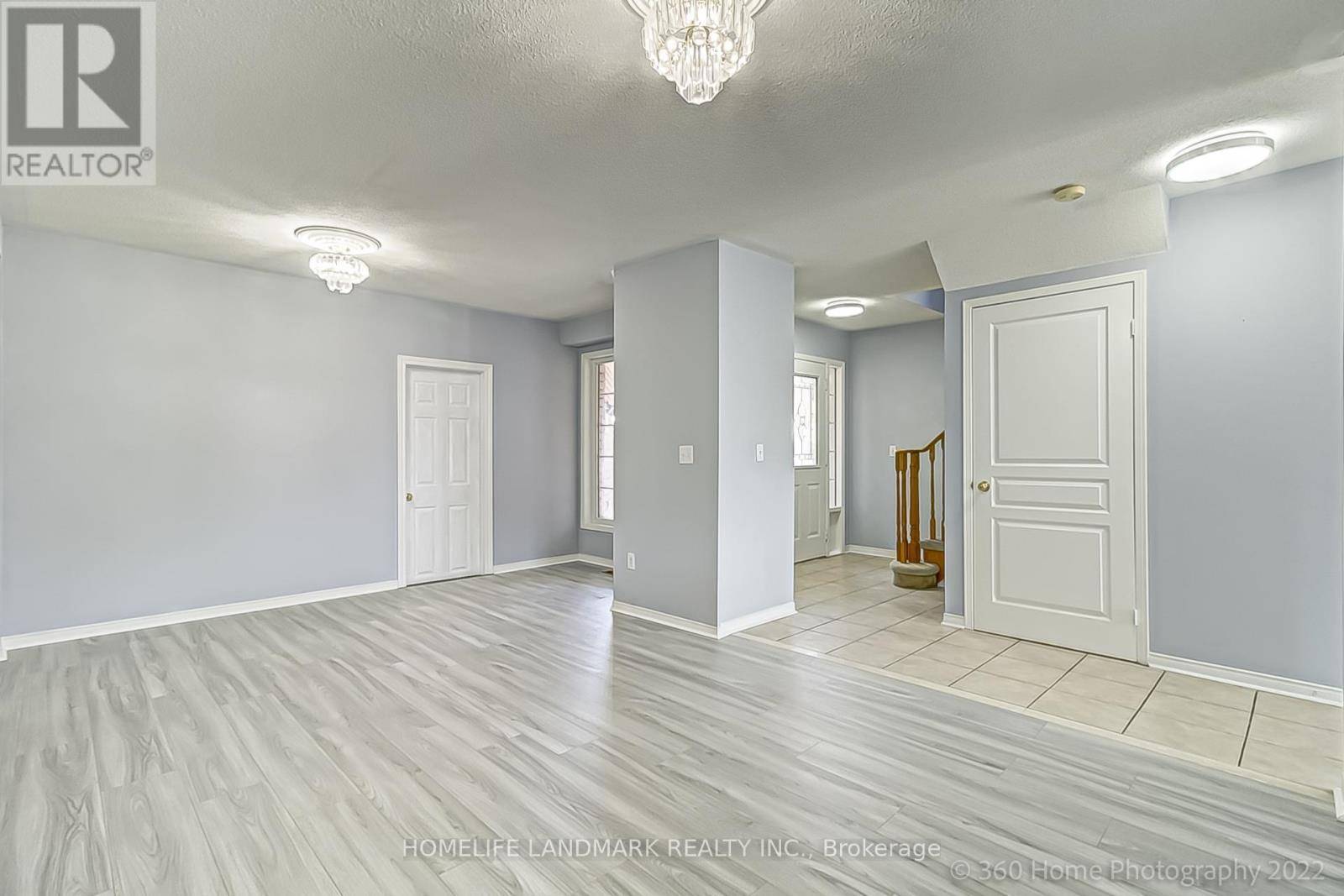 Whitby (williamsburg), ON L1P1T3,78 SHENANDOAH DRIVE