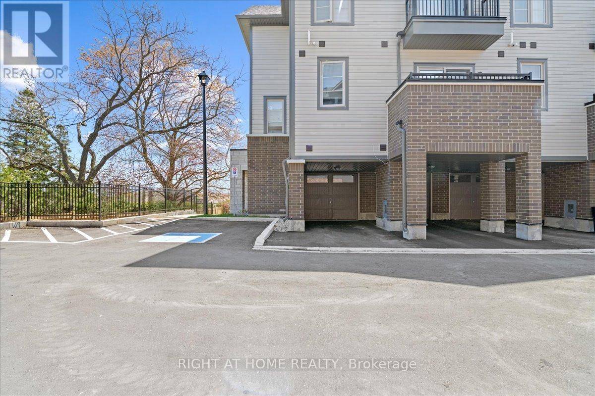 Clarington (courtice), ON L1E0G9,1534 BLOOR STREET