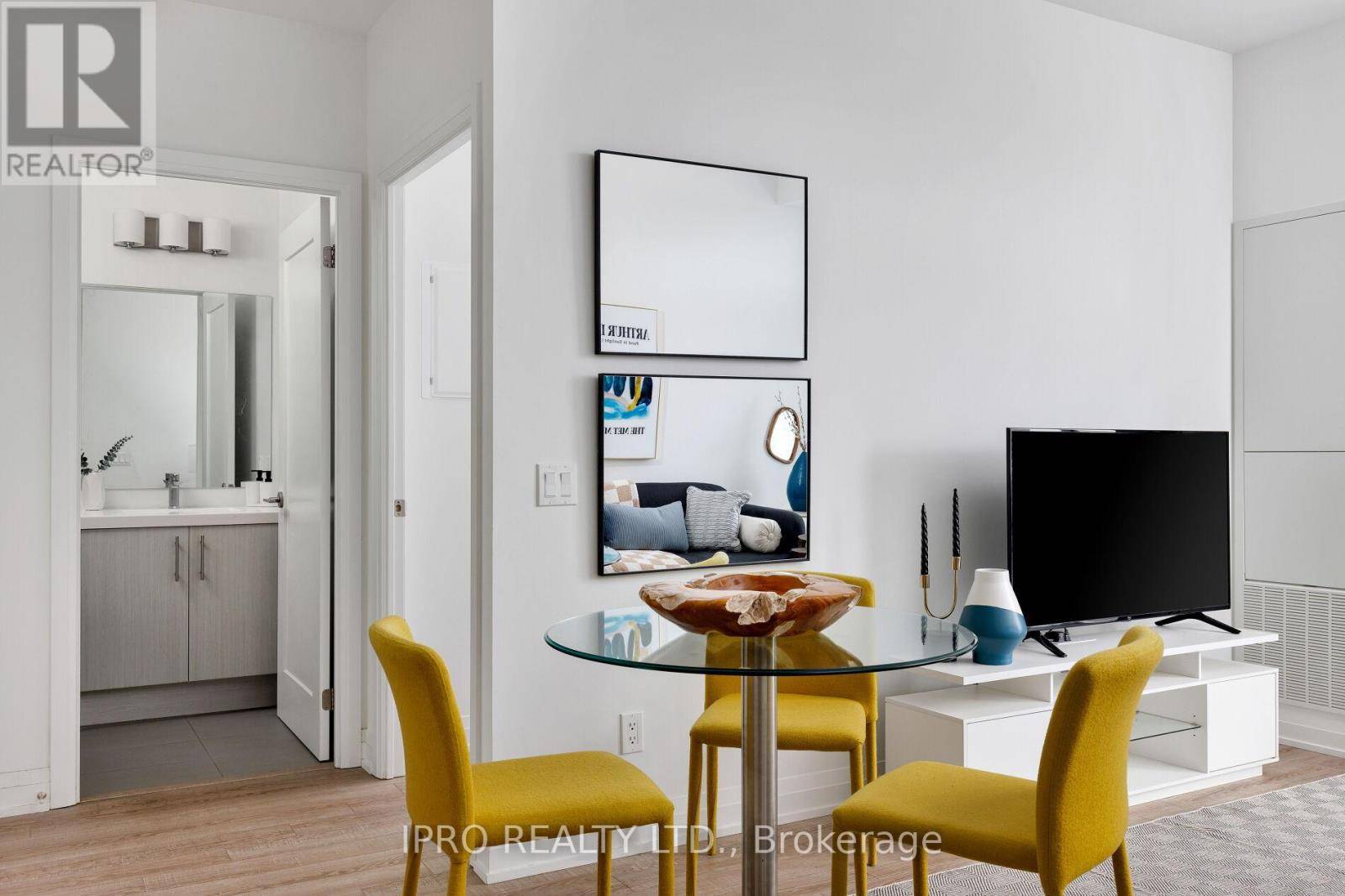 286 Main ST #807, Toronto (east End-danforth), ON M4C0B3