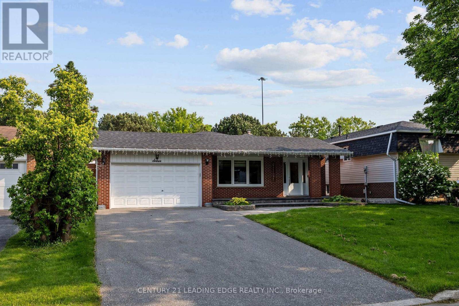 7 FLEMINGTON COURT, Whitby (lynde Creek), ON L1N5X1