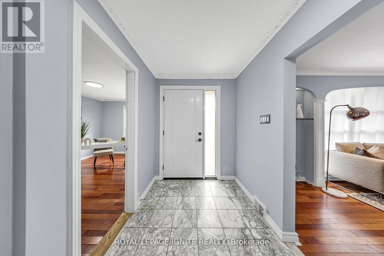 Whitby (downtown Whitby), ON L1N5E3,806 HENRY STREET