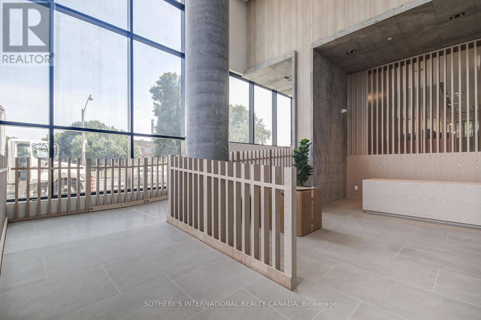Toronto (the Beaches), ON M4L0B7,1050 Eastern AVE #526