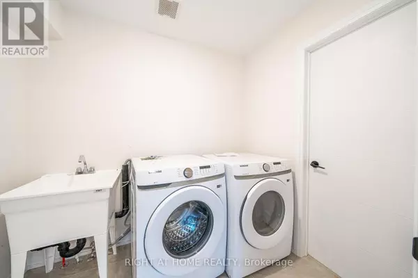 Clarington (bowmanville), ON L1C7H5,116 BAVIN STREET