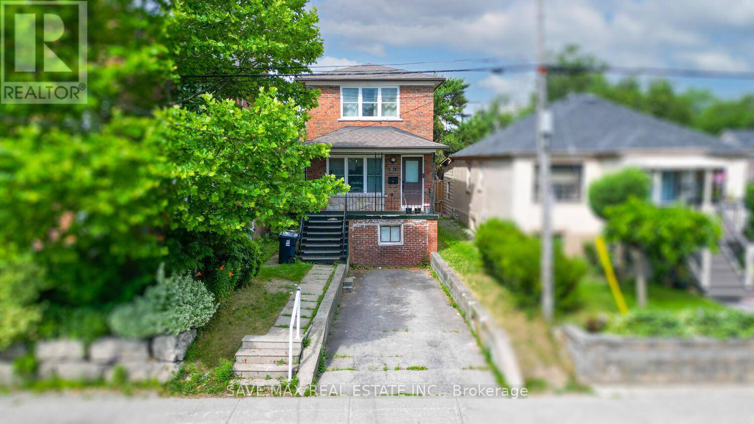 Toronto (birchcliffe-cliffside), ON M1N3J6,82A BIRCHMOUNT ROAD