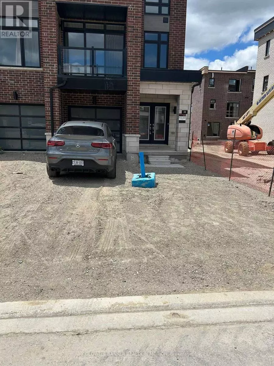 Toronto (bendale), ON M1P3S5,38 DANIELLE MOORE CIRCLE