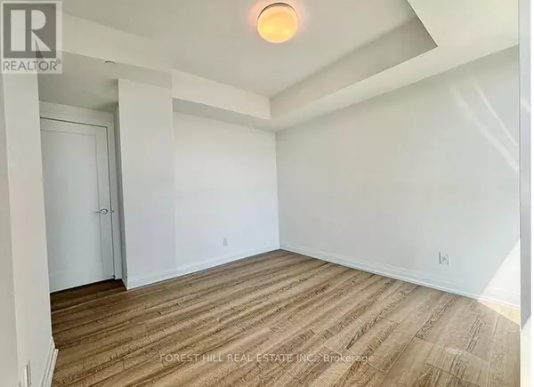 Toronto (east End-danforth), ON M4C0B3,PH08 (2708) - 286 MAIN STREET