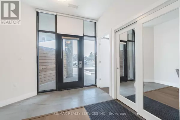 Toronto (rouge), ON M1B3H1,30 DEAN PARK RD ##4