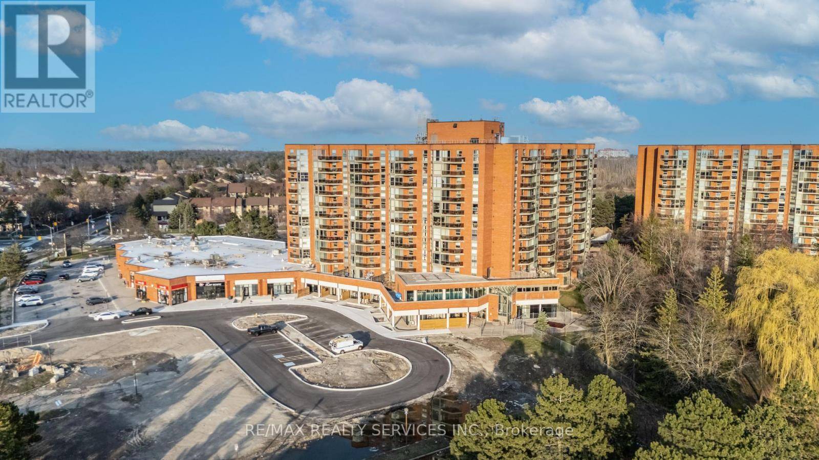 Toronto (rouge), ON M1B3H1,30 DEAN PARK RD ##10