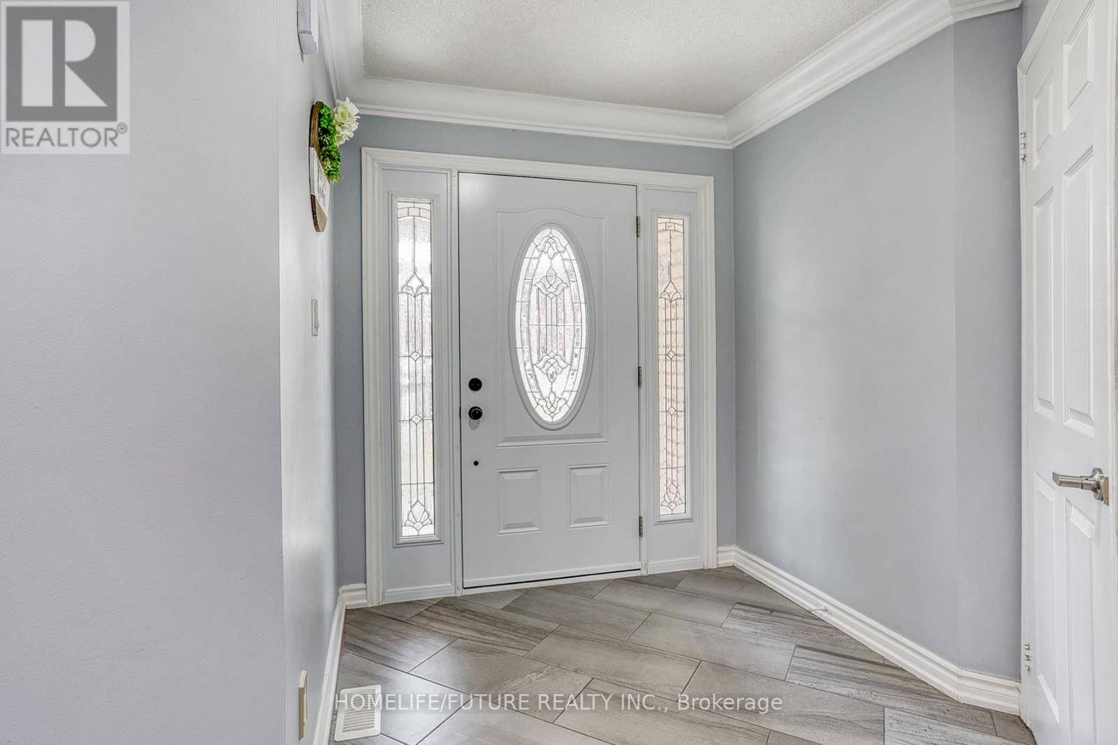 Whitby (rolling Acres), ON L1R1Y7,56 RINGWOOD DRIVE