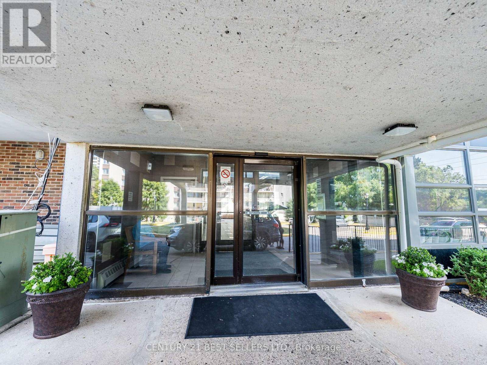 Toronto (scarborough Village), ON M1J3L6,3380 Eglinton AVE East #1410