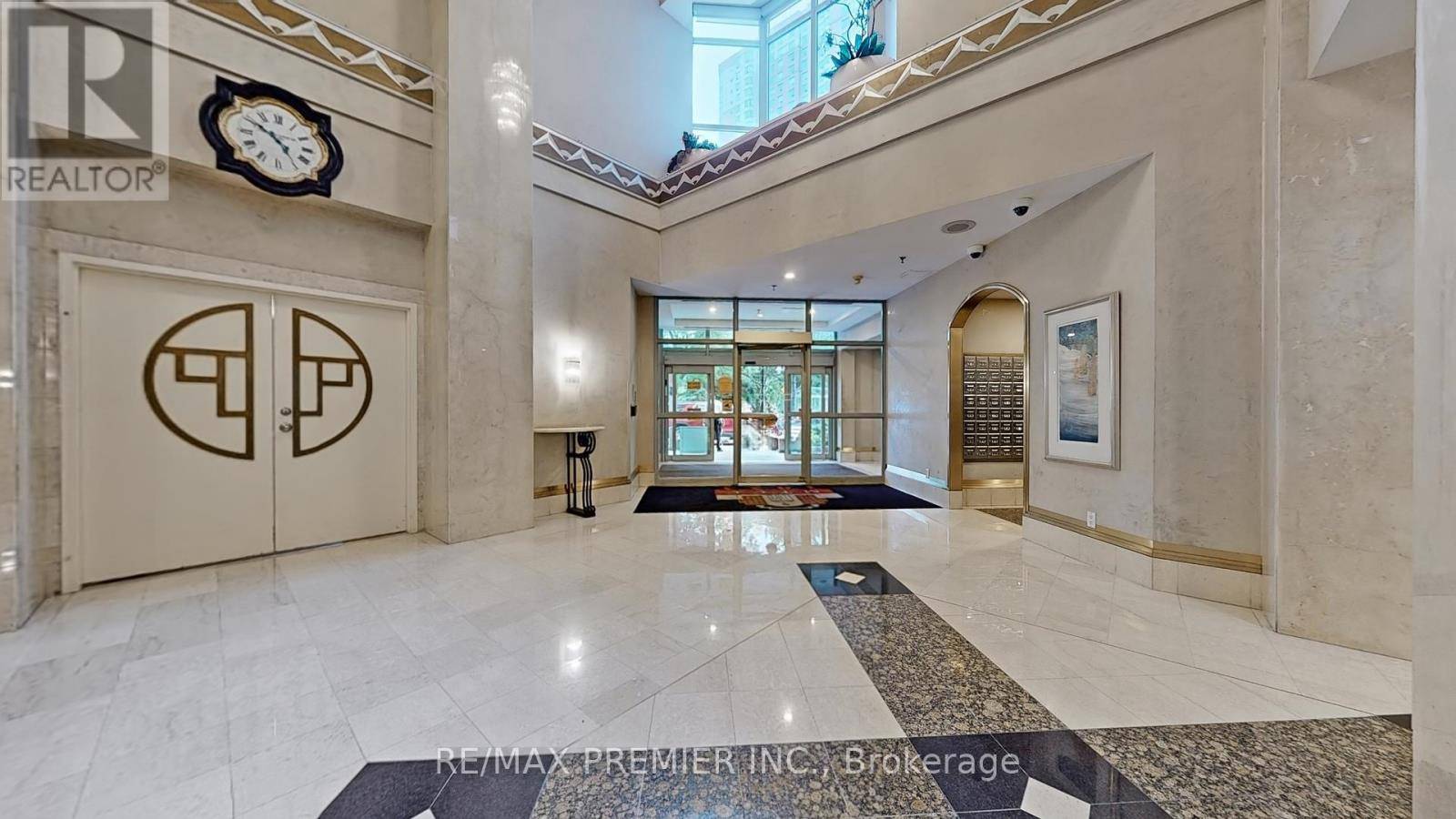 Toronto (woburn), ON M1H3G6,88 Corporate DR #1120