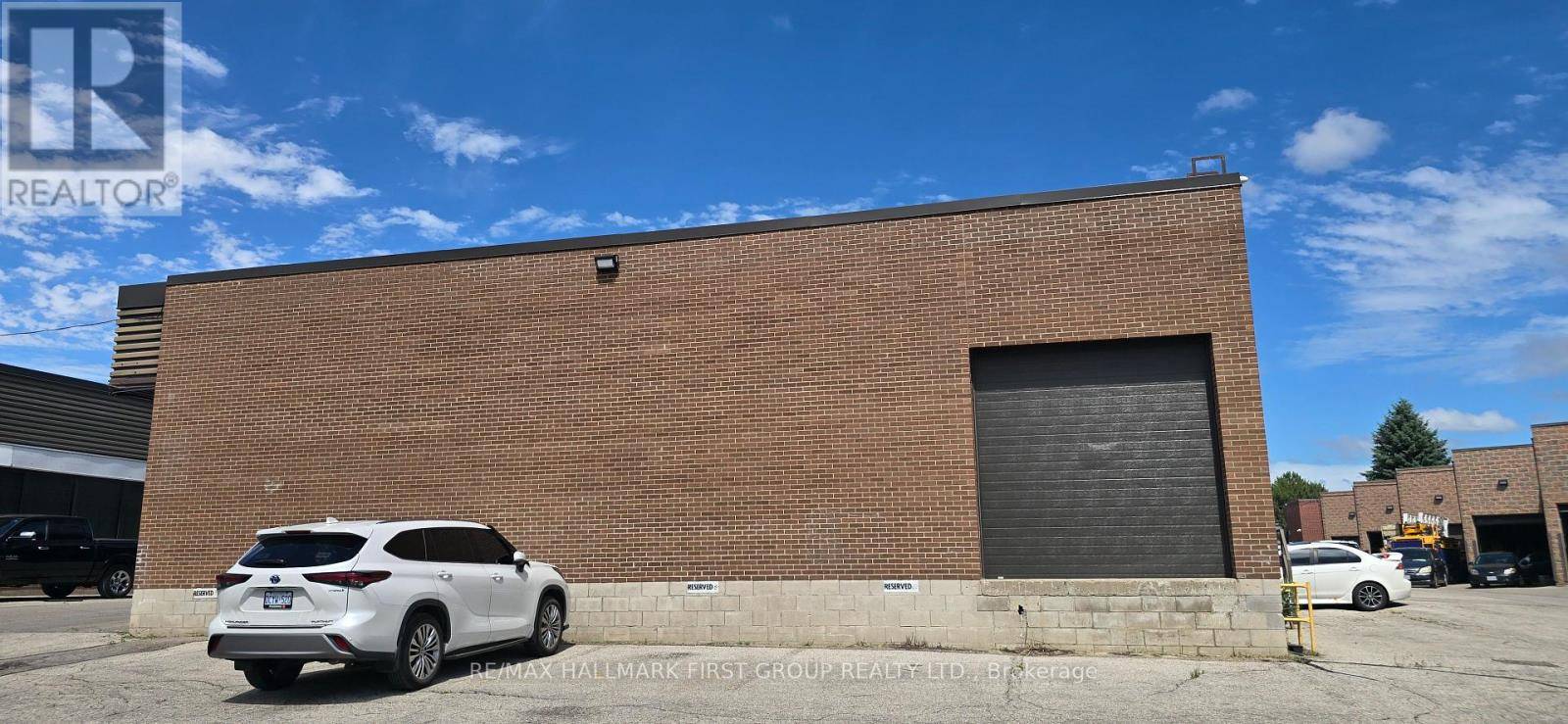 Pickering (brock Industrial), ON L1W3N9,1035 Toy AVE ##20
