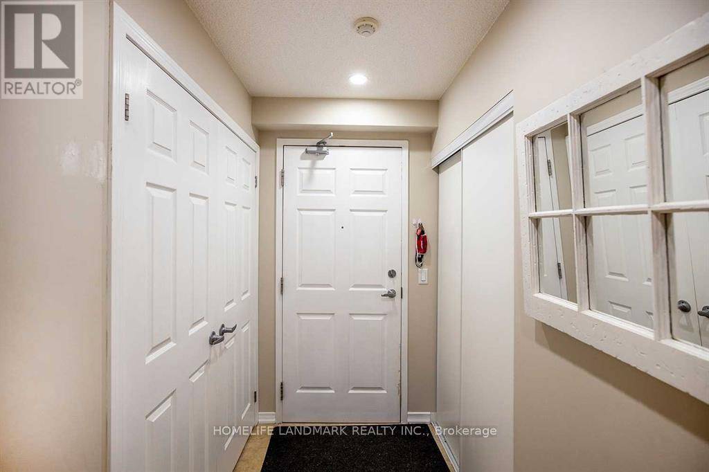 Clarington (bowmanville), ON L1C3K7,61 Clarington BLVD #213