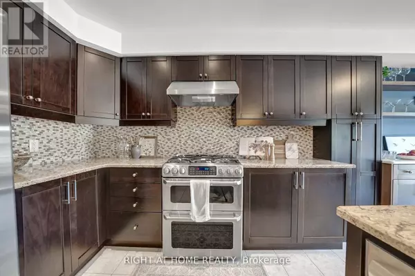 Clarington (courtice), ON L1E0H3,6 VETZAL COURT