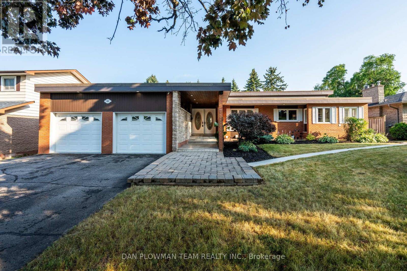 83 SHERWOOD ROAD E, Ajax (central West), ON L1T2Y7