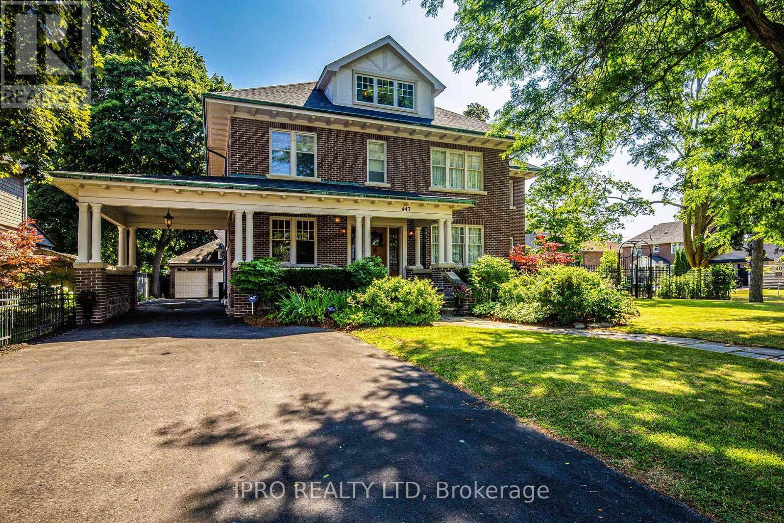 Oshawa (o'neill), ON L1G4T8,447 SIMCOE STREET N