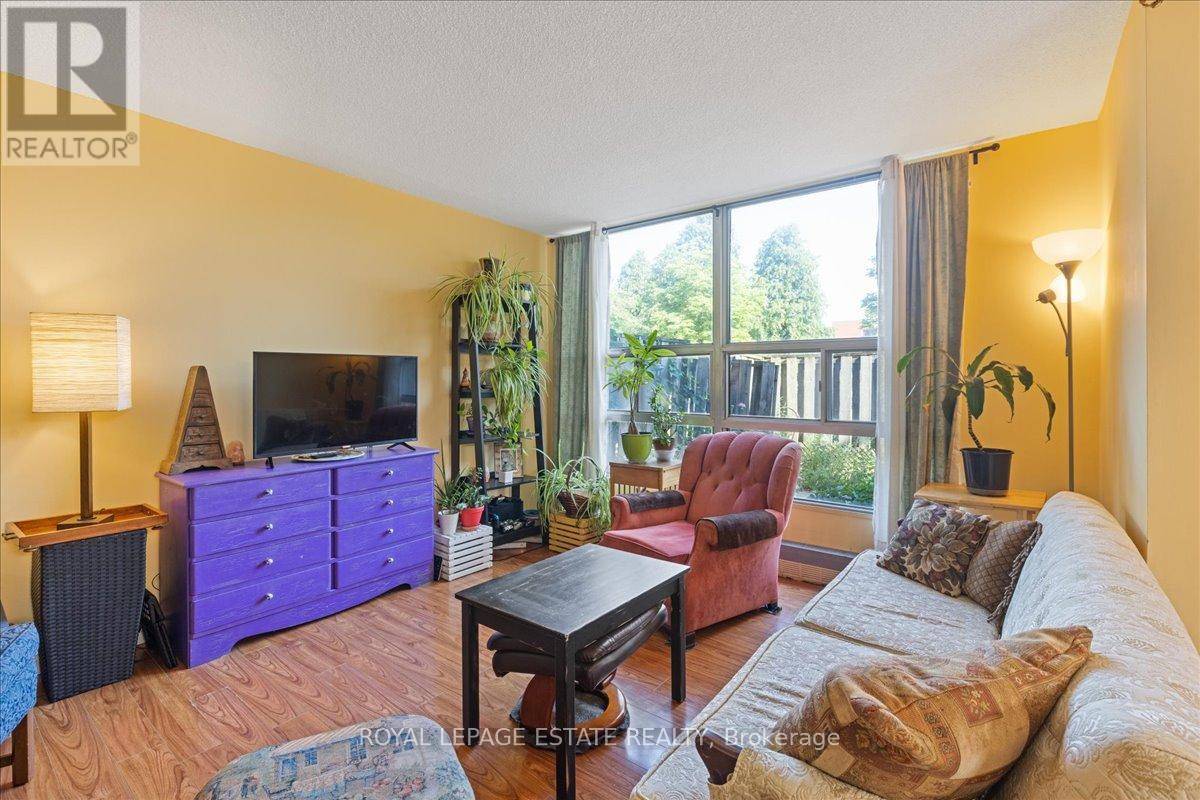 Toronto (agincourt South-malvern West), ON M1S4L1,1703 Mccowan RD #P3