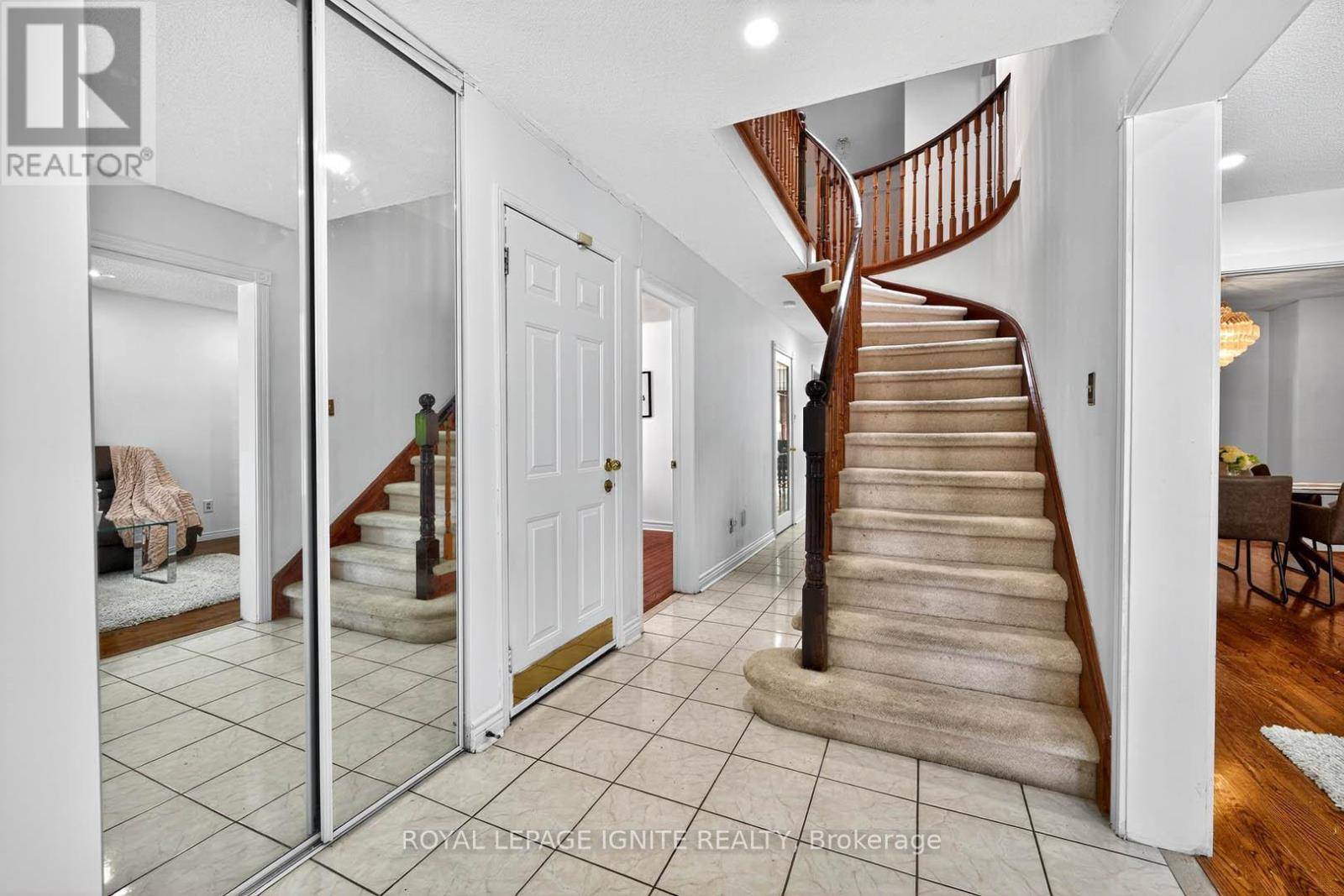 Toronto (rouge), ON M1B5G7,120 LITTLES ROAD