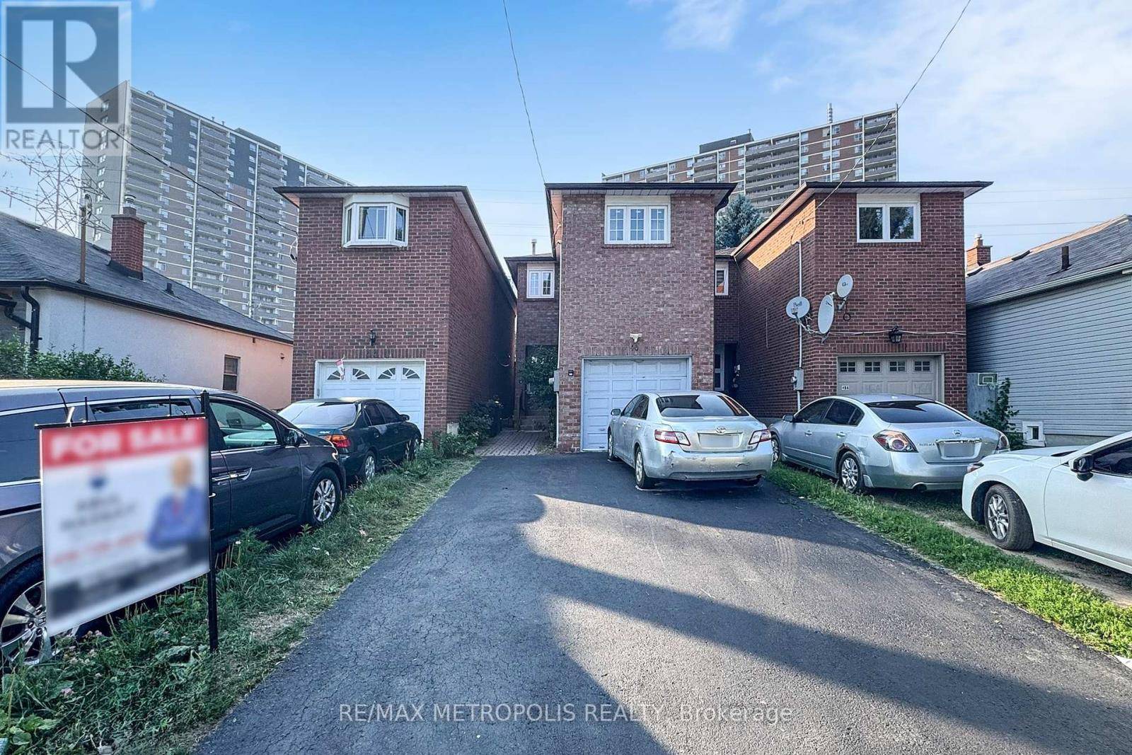 46 ALBION AVENUE, Toronto (oakridge), ON M1L1J6