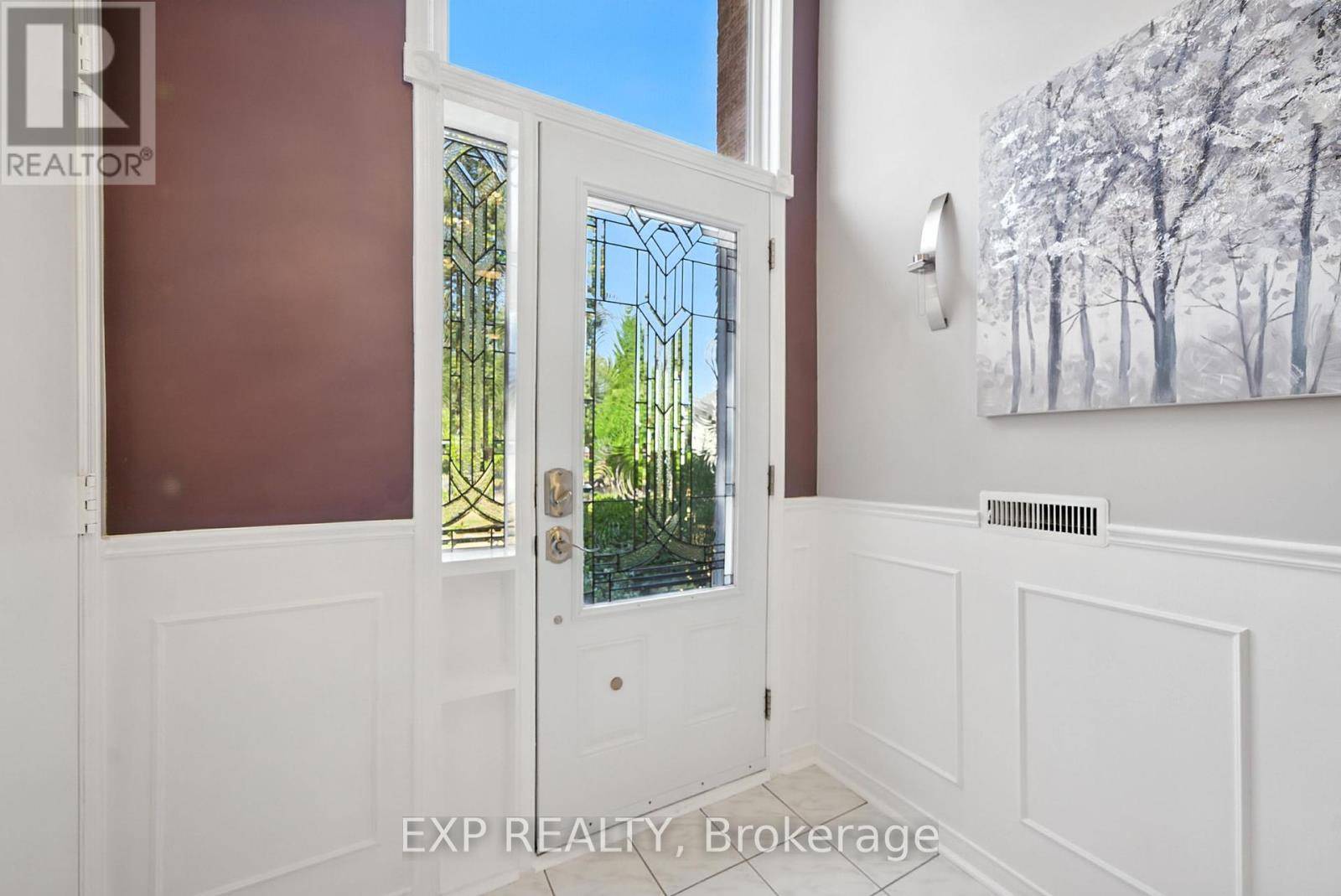 Clarington (bowmanville), ON L1C4L5,17 FARNCOMB CRESCENT