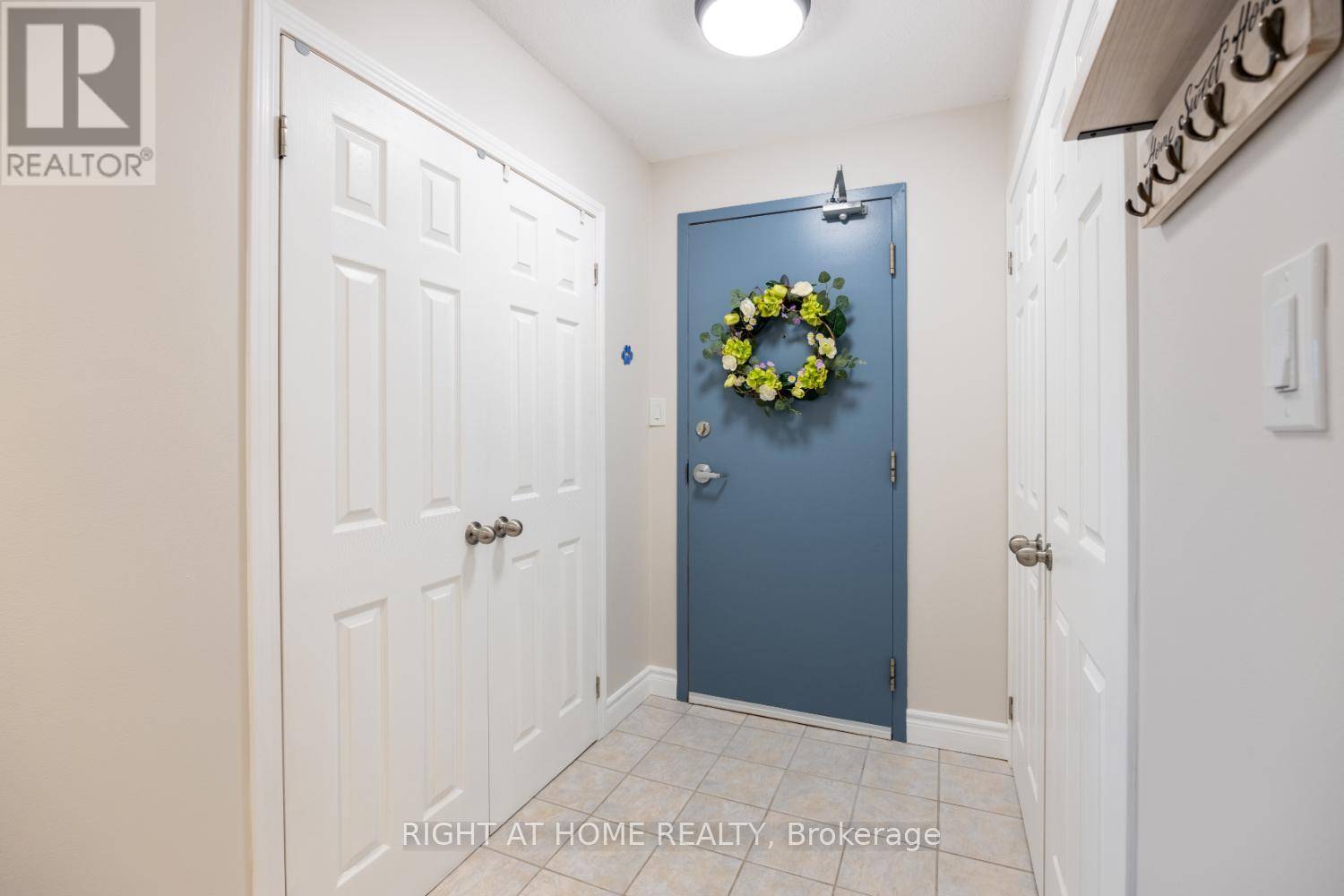 Clarington (bowmanville), ON L1C5N6,102 Aspen Springs DR #206