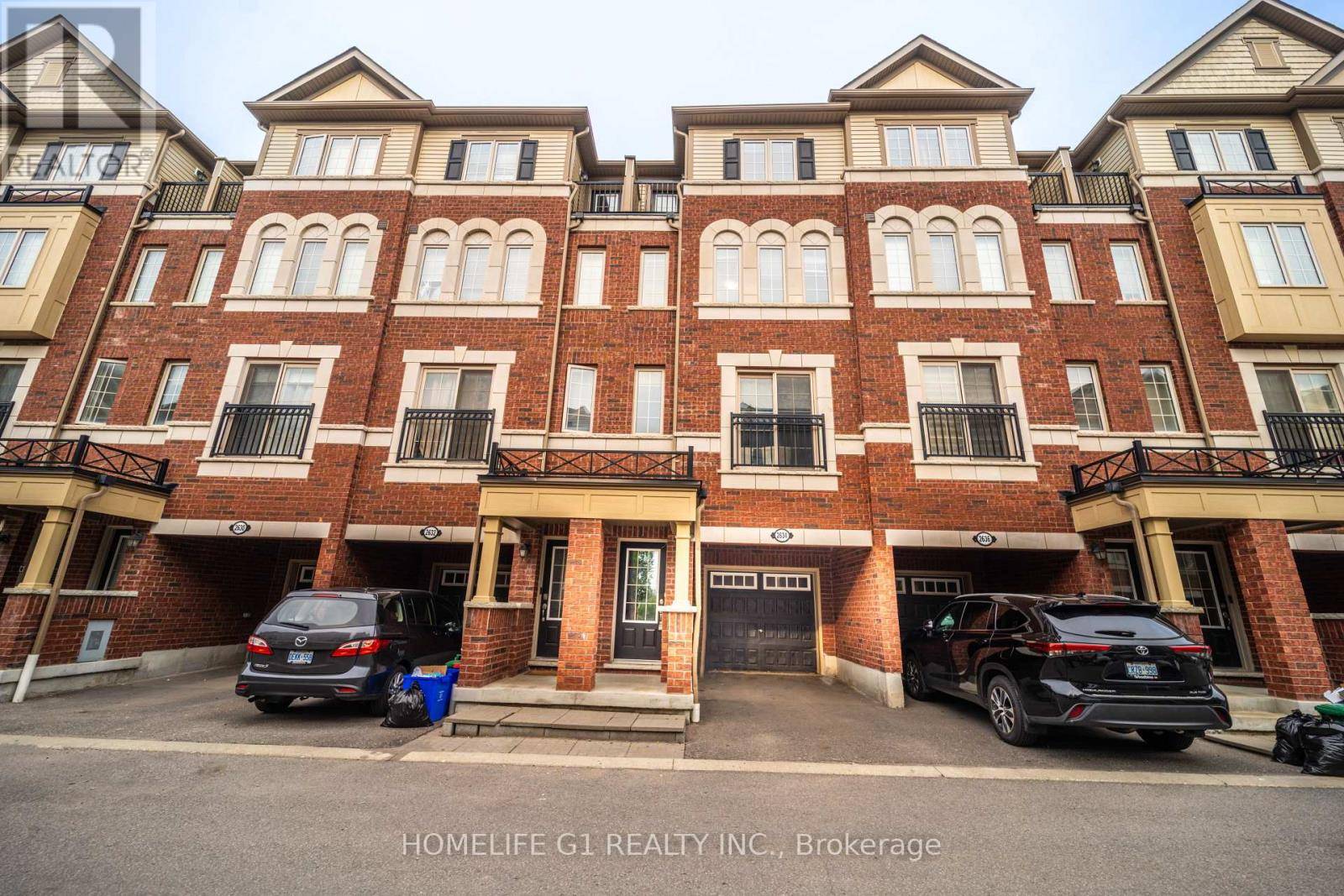 2634 Deputy Minister PATH #108, Oshawa (windfields), ON L1L0M7