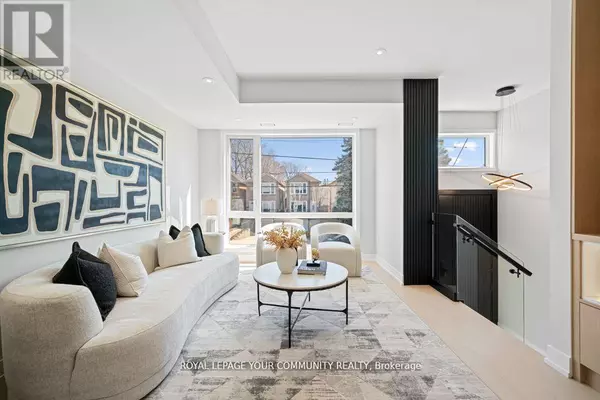 Toronto (woodbine-lumsden), ON M4C4T6,266 WESTLAKE AVENUE