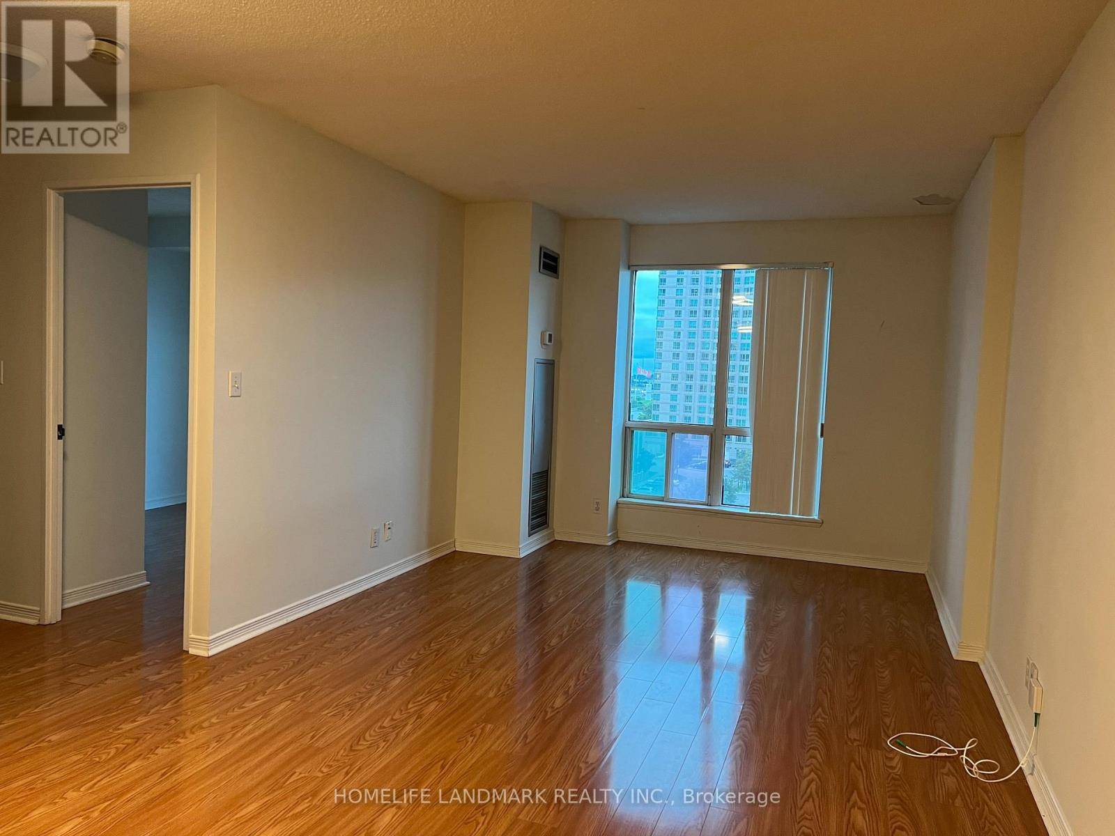 Toronto (woburn), ON M1H3H8,8 Lee Centre DR #803