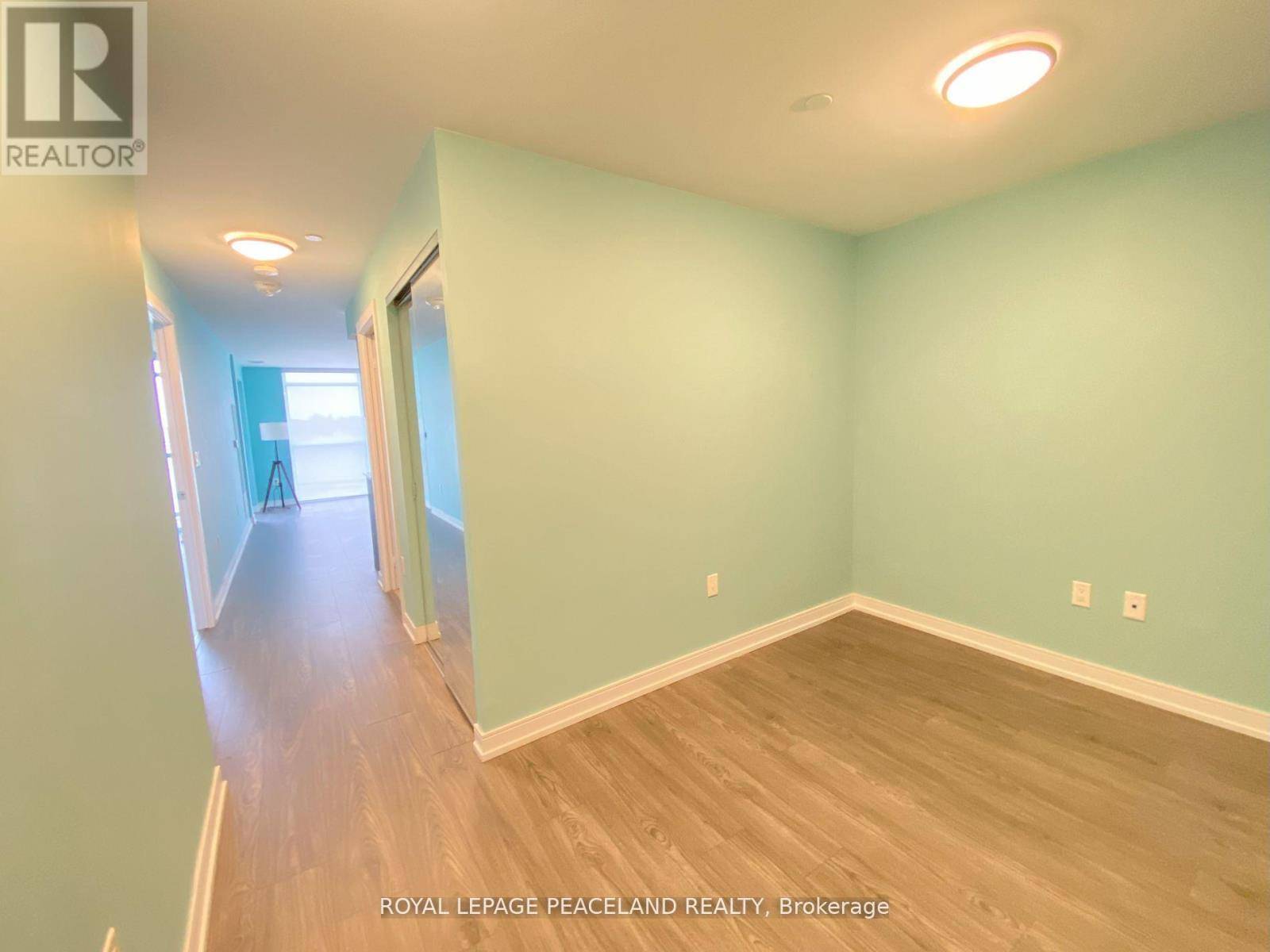Toronto (agincourt South-malvern West), ON M1S0L3,225 Village Green SQ #410
