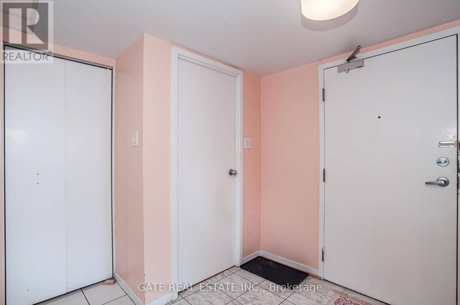 Toronto (malvern), ON M1B4Z3,8 Silverbell GRV East #910