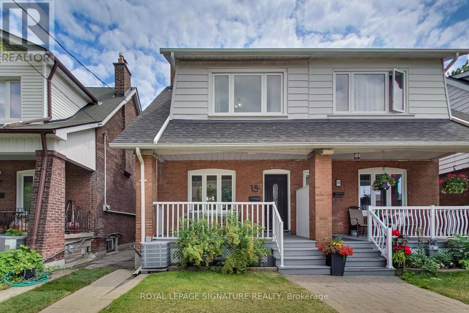 Toronto (danforth), ON M4J1S3,15 GLEBEHOLME BOULEVARD