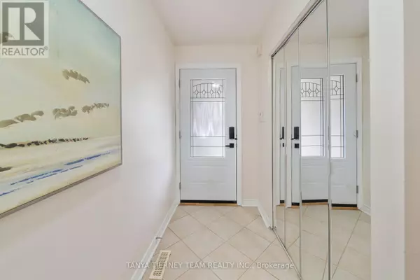 Oshawa (northglen), ON L1J6A8,728 BERMUDA AVENUE