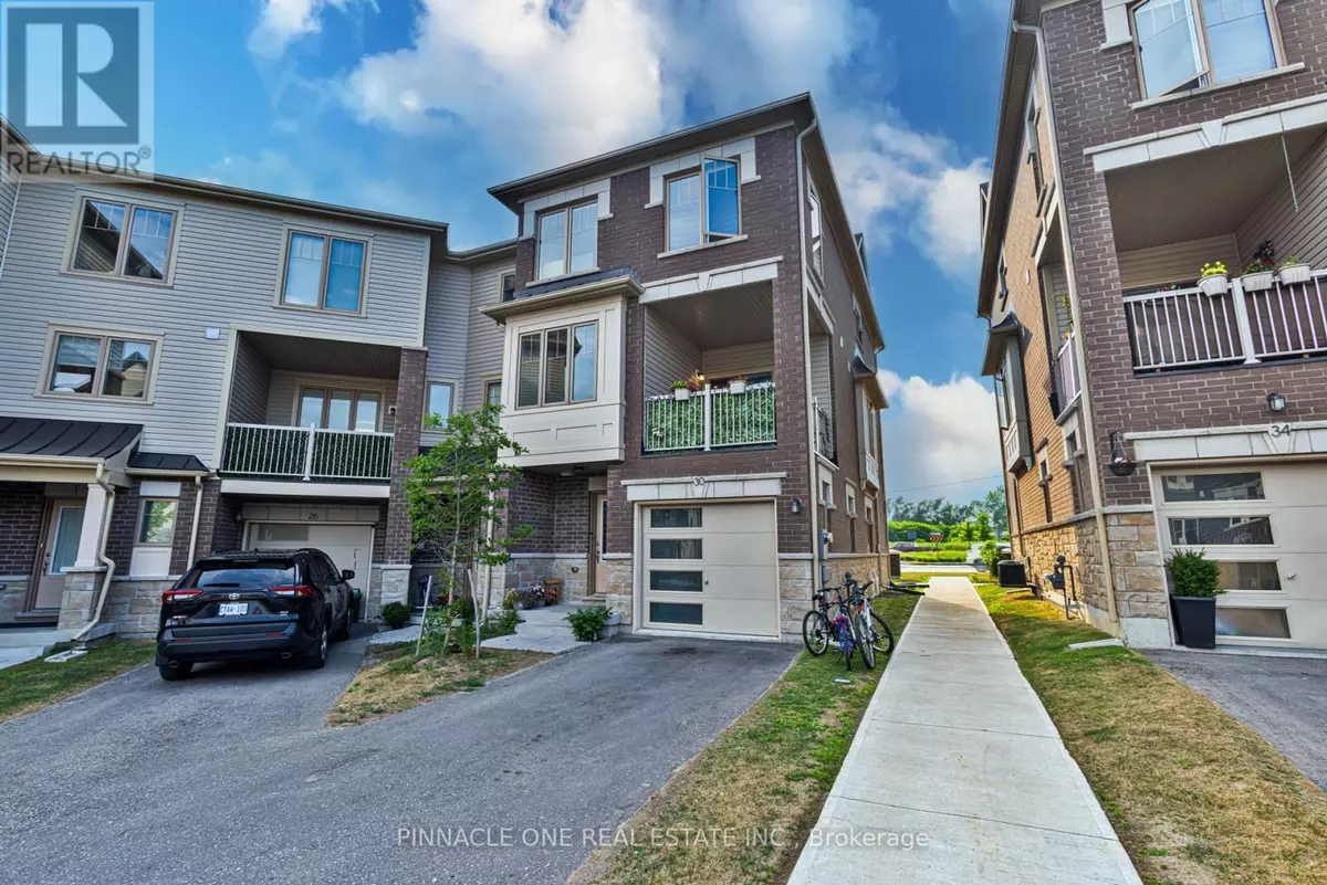 Clarington (bowmanville), ON L1C7H5,30 AMBEREEN PLACE