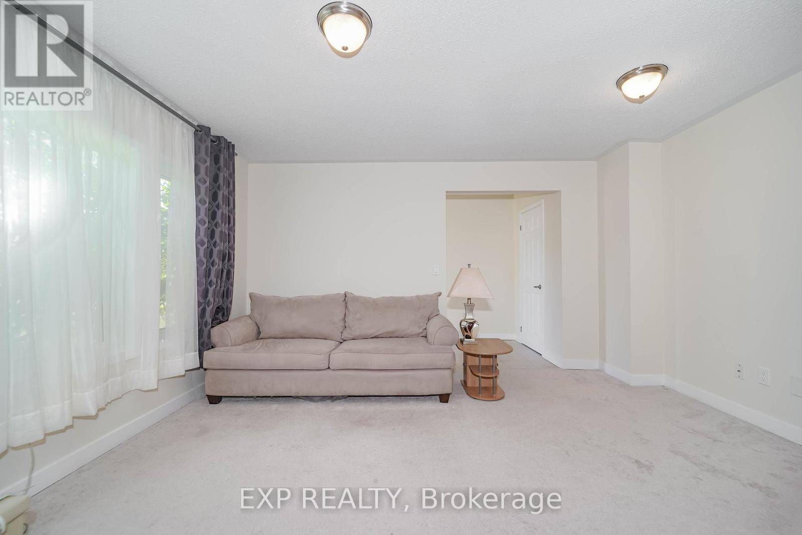 Pickering (liverpool), ON L1V0C9,1299 Glenanna RD #10