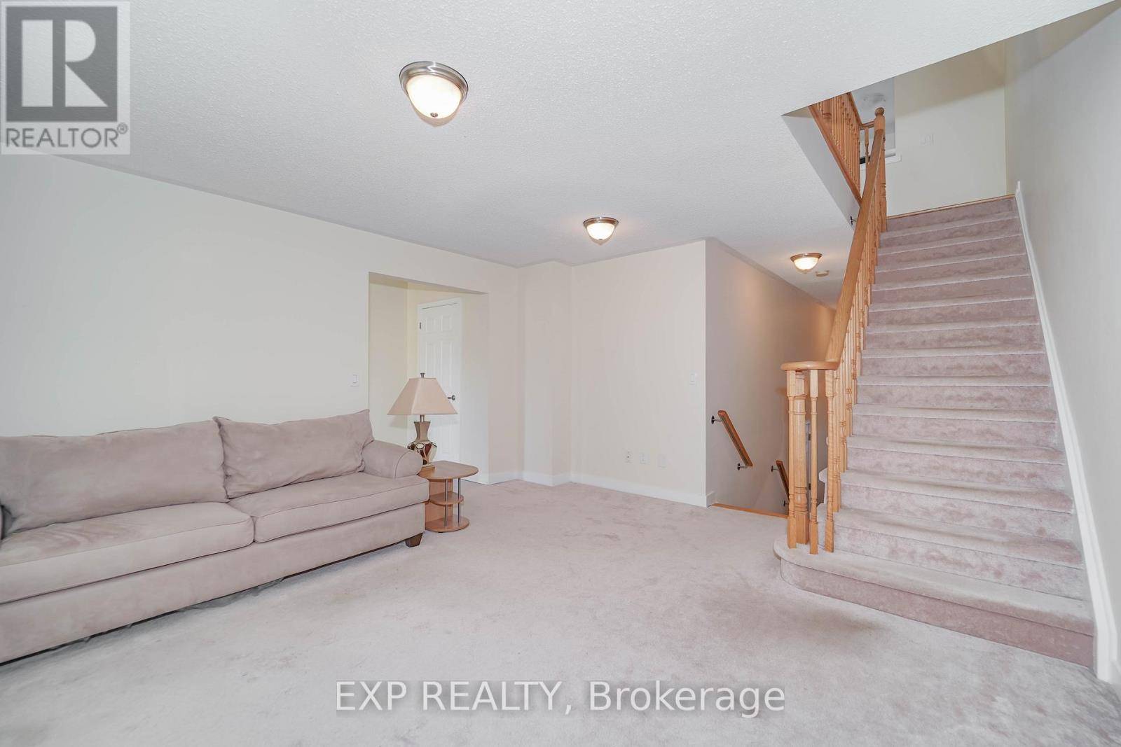 Pickering (liverpool), ON L1V0C9,1299 Glenanna RD #10