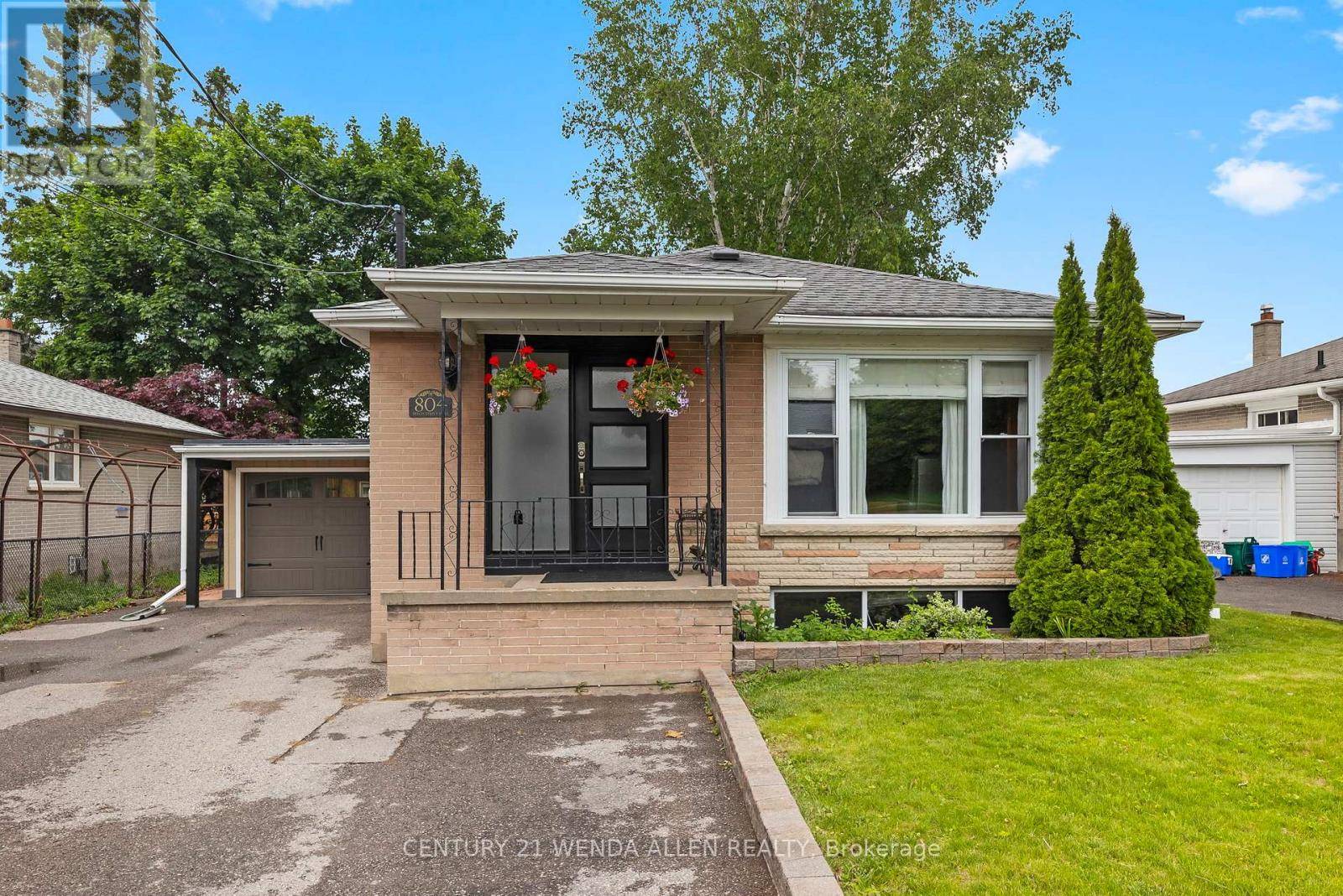 804 BEECH STREET W, Whitby (downtown Whitby), ON L1N3B7
