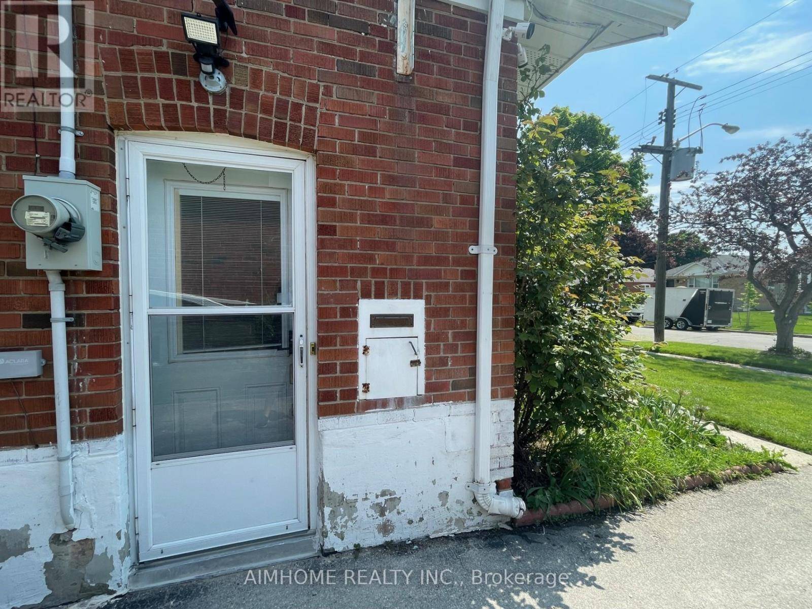 Toronto (dorset Park), ON M1P1L2,36 Forbes RD #Lower
