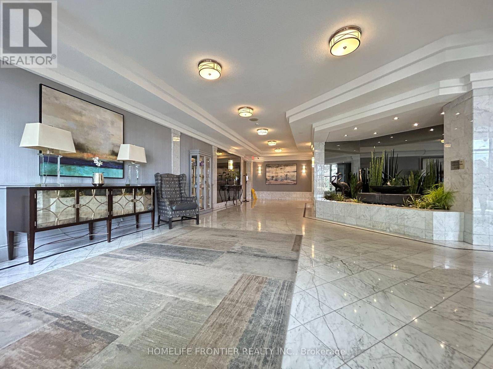 Toronto (kennedy Park), ON M1K5J3,1 Greystone Walk DR #586