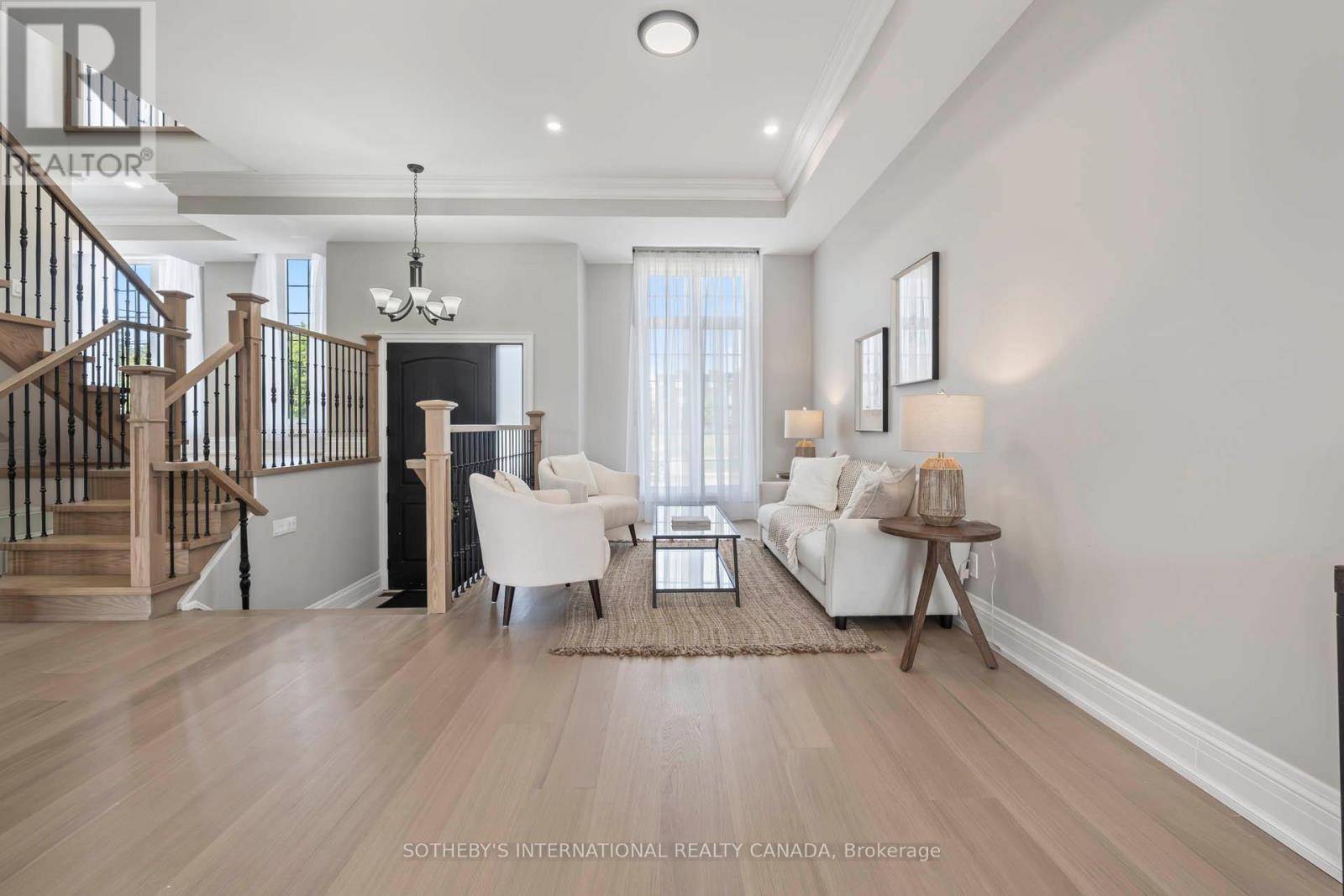 Pickering (bay Ridges), ON L1W1E1,1309 COMMERCE STREET