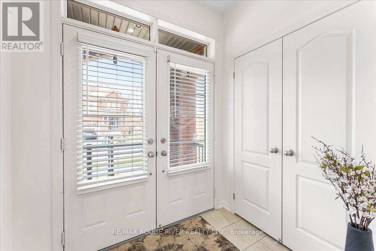 Oshawa (windfields), ON L1L0M2,2560 BANDSMAN CRESCENT